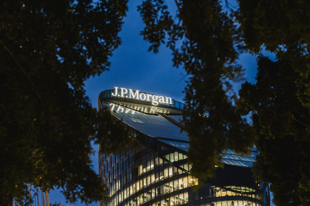 View of the JPMorgan building at night